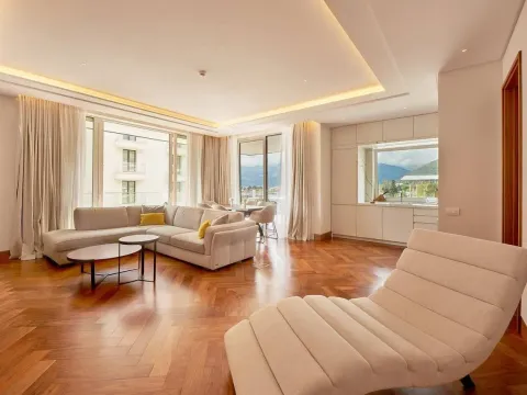 Prodaja, jednosoban stan, 80m², Centar, Tivat - image 4
