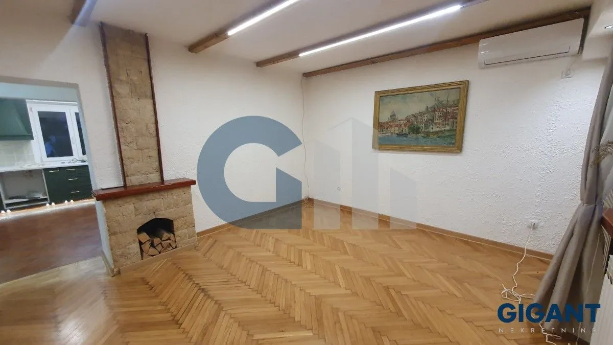 Izdavanje, trosoban stan, 90m², Čukarica, Beograd