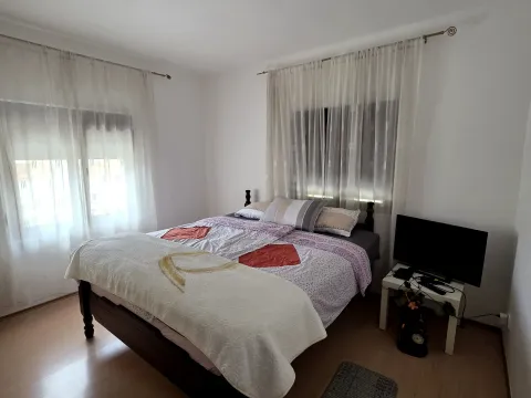 Izdavanje, trosoban stan, 70m², Mrčevac, Tivat - image 4