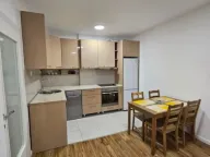 Izdavanje, dvosoban stan, 62m2, Centar, Bar