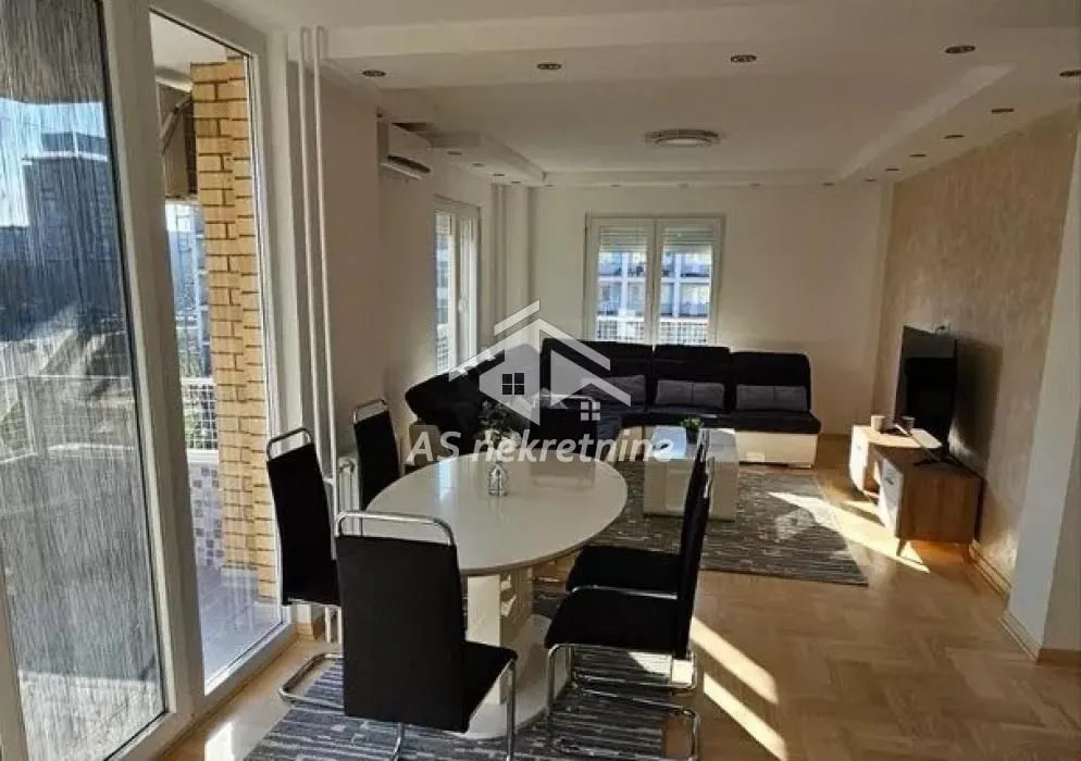 Rent, three bedroom apartment, 69m², Novi Beograd Sve Podlokacije, Beograd