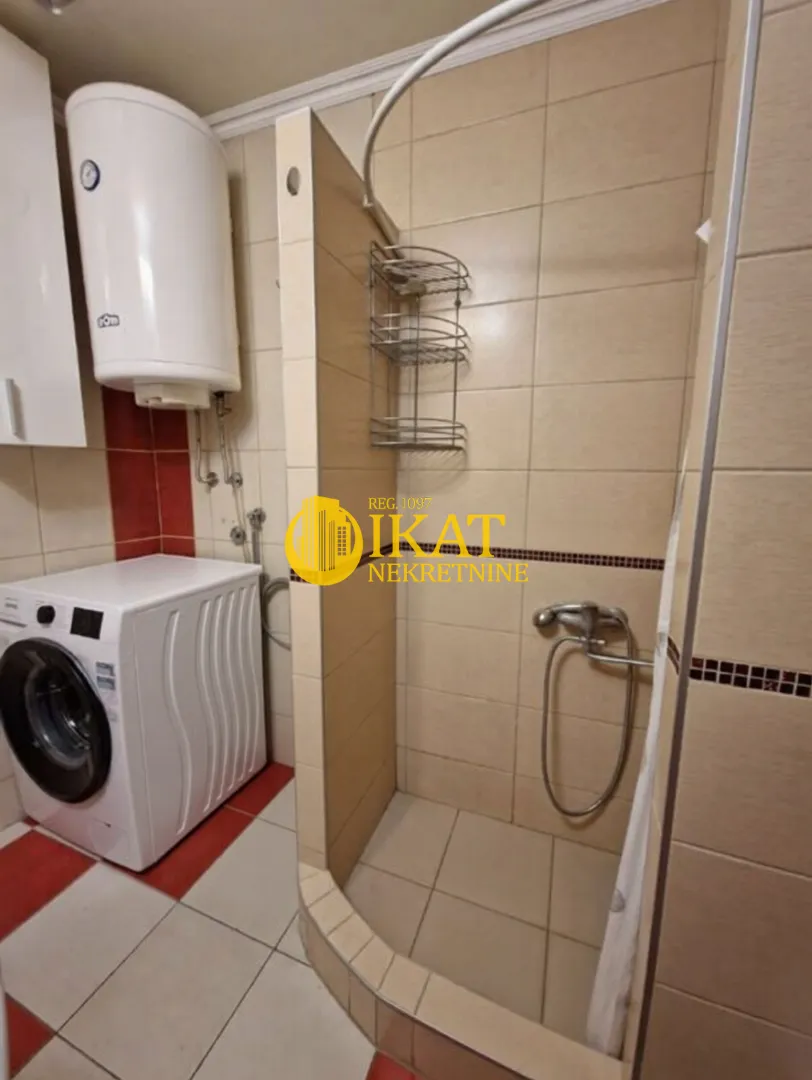 Prodaja, trosoban stan, 74m², Čukarica, Beograd