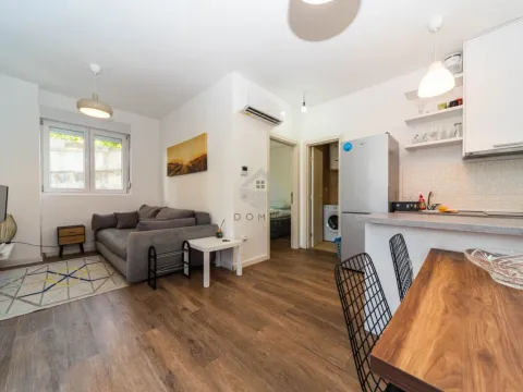 Prodaja, jednosoban stan, 29m², Tivat, Crna Gora