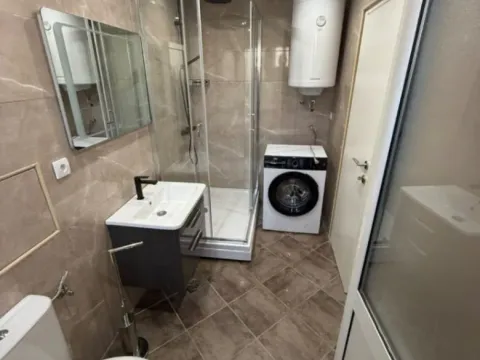 Prodaja, dvosoban stan, 52m², Centar, Tivat - image 2