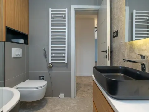 Rent, house, 180m², Gornja Gorica, Podgorica - image 19