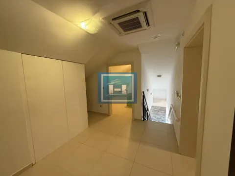 Prodaja, trosoban stan, 105m², Centar, Jagodina - image 21