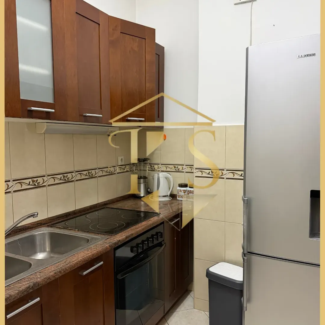 Izdavanje, dvosoban stan, 70m², Centar, Tivat - Aanzicht 4