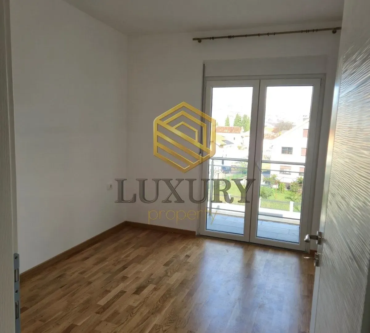 Izdavanje, jednosoban stan, 43m², Zagorič, Podgorica