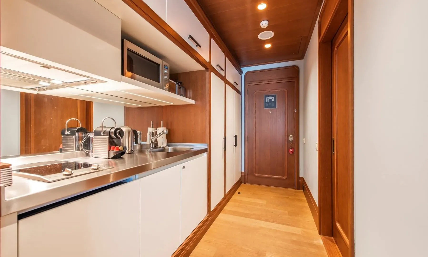 Prodaja, garsonjera, 42m², Porto Montenegro, Tivat