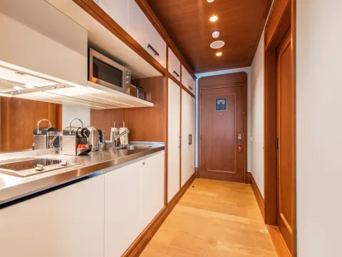 Prodaja, garsonjera, 42m², Porto Montenegro, Tivat - image 13
