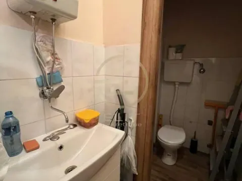 Sale, office space, 26m², Rotkvarija, Novi Sad Sve Podlokacije - image 4