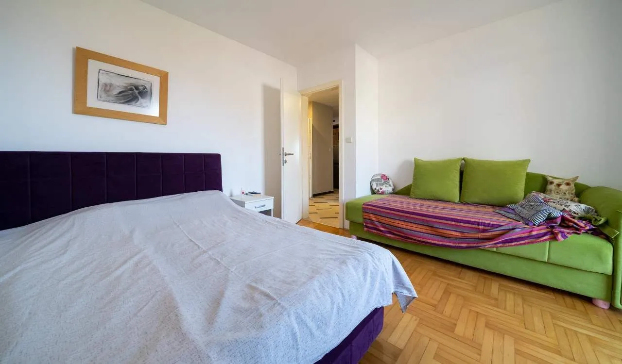 Prodaja, trosoban stan, 90m², Seoce, Budva