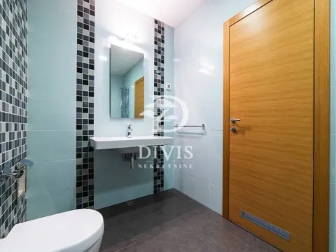 Prodaja, petosoban stan, 195m², Novi Beograd Blok 19, Novi Beograd Sve Podlokacije - image 16