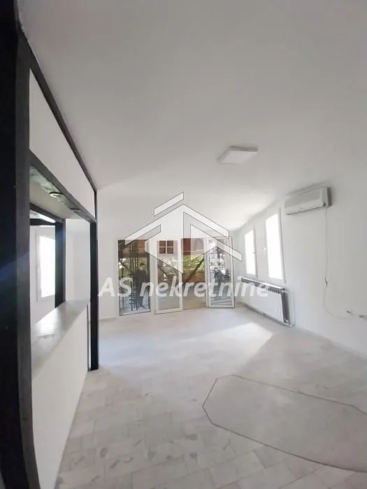 Rent, house, 260m², Neimar, Vračar Sve Podlokacije