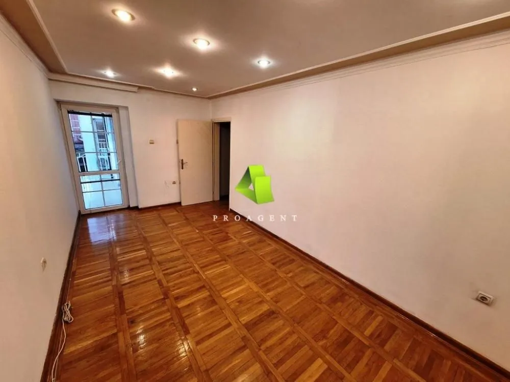 Rent, office space, 620m², Medijana, Niš