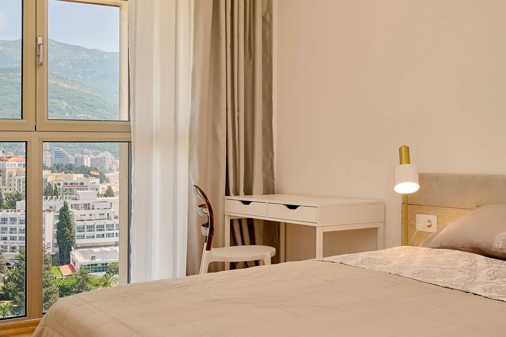 Daily-rent, two bedroom apartment, 50m², Bečići, Budva