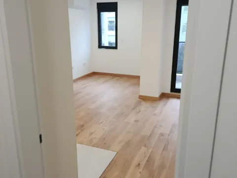 Stan in Tološka šuma