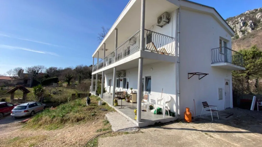 Prodaja, kuća, 110m², Zagrađe, Bar