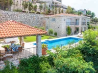 Rent, house, 350m², Budva, Crna Gora - image 1