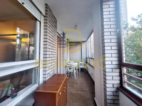 Rent, three bedroom apartment, 73m², Vračar Sve Podlokacije, Beograd - image 18