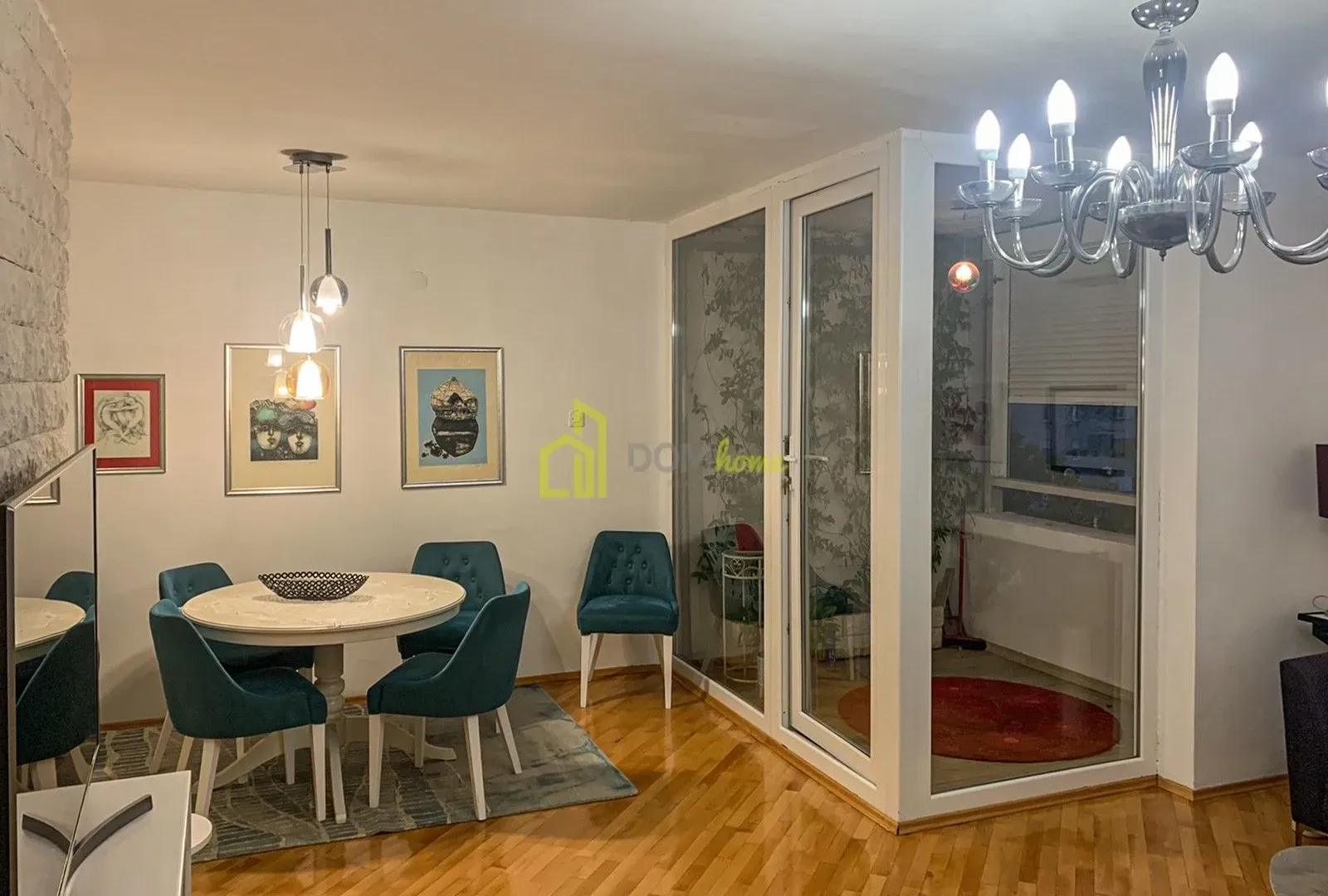 Izdavanje, trosoban stan, 100m², Blok 5, Podgorica
