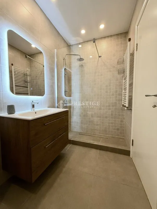 Izdavanje, dvosoban stan, 75m², Preko Morače, Podgorica