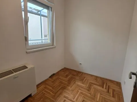 Prodaja, jednosoban stan, 30m², Zemun Sve Podlokacije, Beograd - image 5