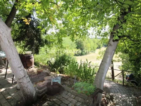 Izdavanje, poslovni prostor, 115m², Irig, Srbija - image 17