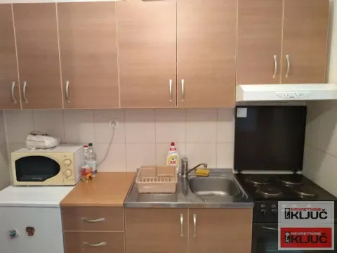 Izdavanje, garsonjera, 26m², Nova Detelinara, Novi Sad Sve Podlokacije - image 2