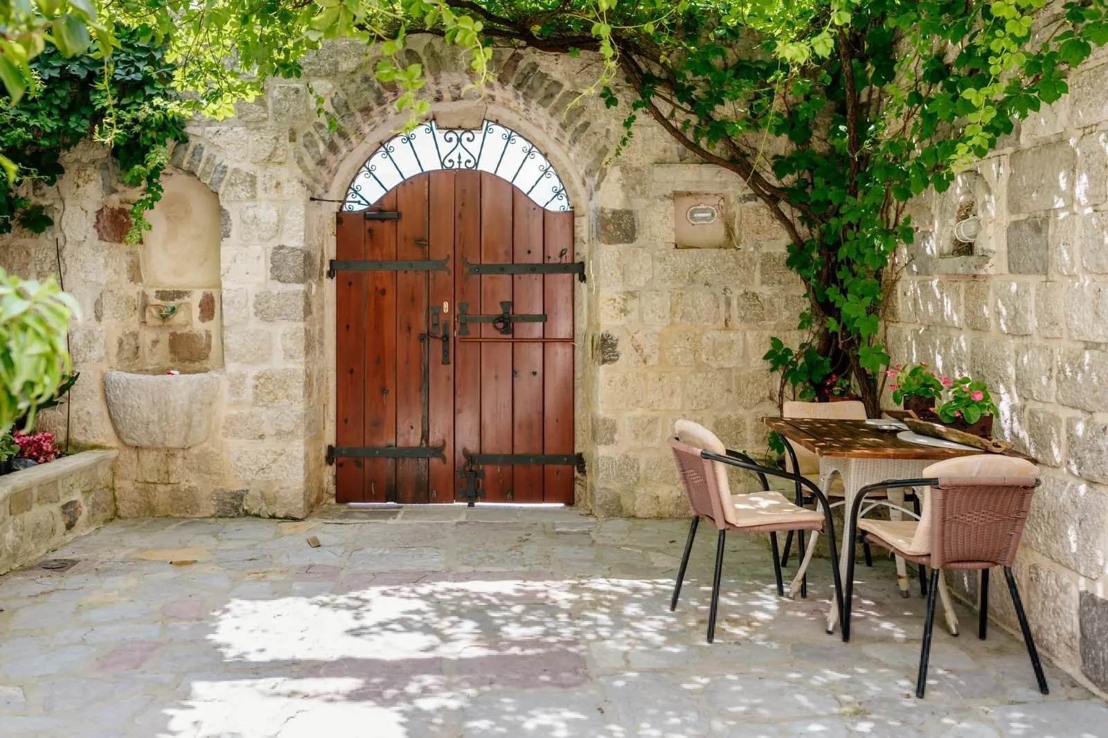 Prodaja, kuća, 370m², Kotor, Crna Gora