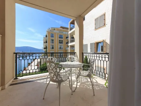 Prodaja, jednosoban stan, 61m², Porto Montenegro, Tivat - image 4