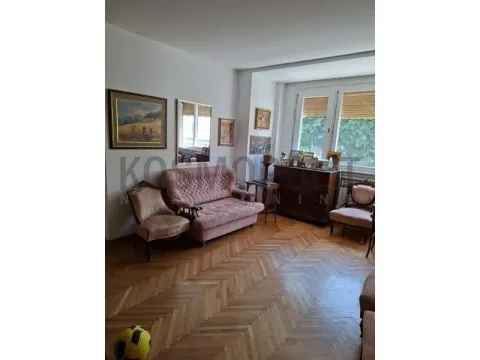 Prodaja, četvorosoban stan, 55m², Severni Bulevar, Zvezdara Sve Podlokacije - image 2