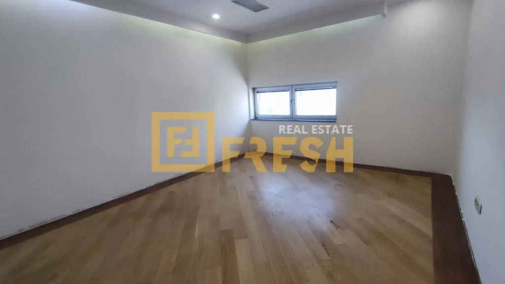 Rent, office space, 160m², Preko Morače, Podgorica