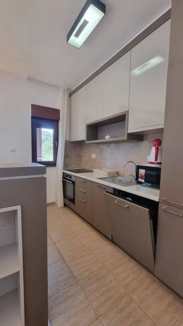Sale, two bedroom apartment, 130m², Bečići, Budva