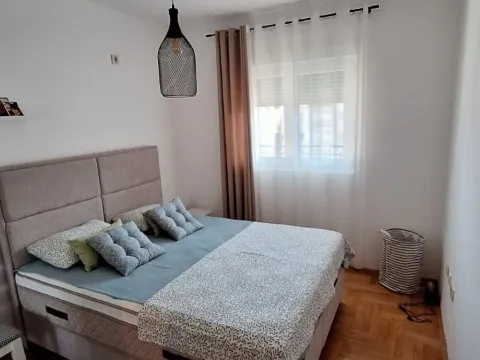 Rent, one bedroom apartment, 55m², Tuški Put, Podgorica - image 12