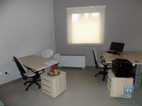 Izdavanje, poslovni prostor, 270m², 7. juli, Paraćin - image 44