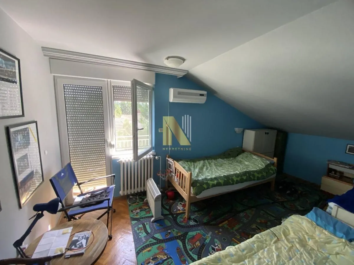 Prodaja, kuća, 223m², Sremska Kamenica, Petrovaradin
