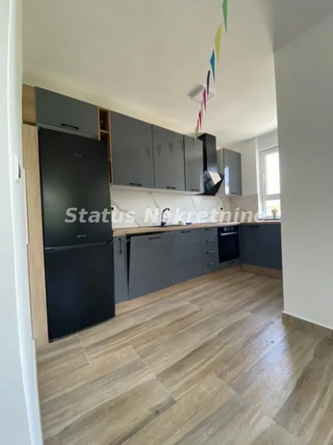 Prodaja, četvorosoban stan, 116m², Petrovaradin, Novi Sad