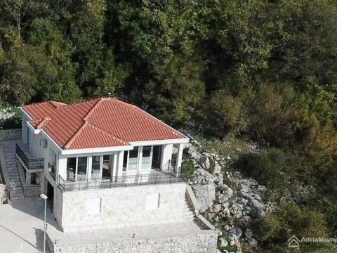 Sale, house, 103m², Risan, Kotor - image 1