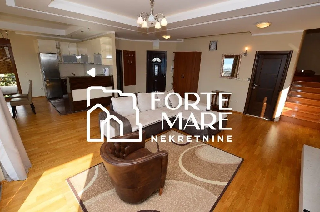 Prodaja, trosoban stan, 140m², Zelenika, Herceg Novi