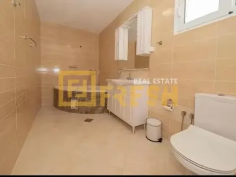 Prodaja, kuća, 253m², Bar, Crna Gora - image 12