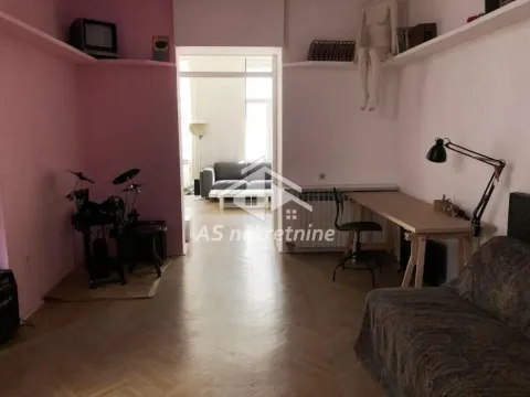 Izdavanje, trosoban stan, 95m², Stari Grad, Beograd - image 7