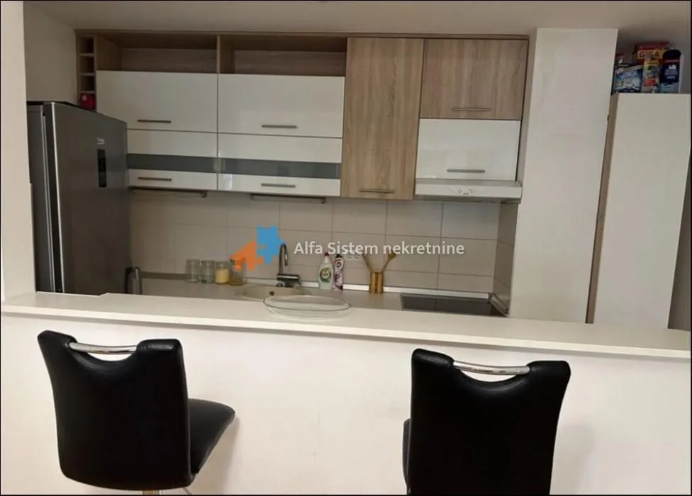 Izdavanje, dvosoban stan, 65m², Novi Beograd Blok 67, Novi Beograd Sve Podlokacije