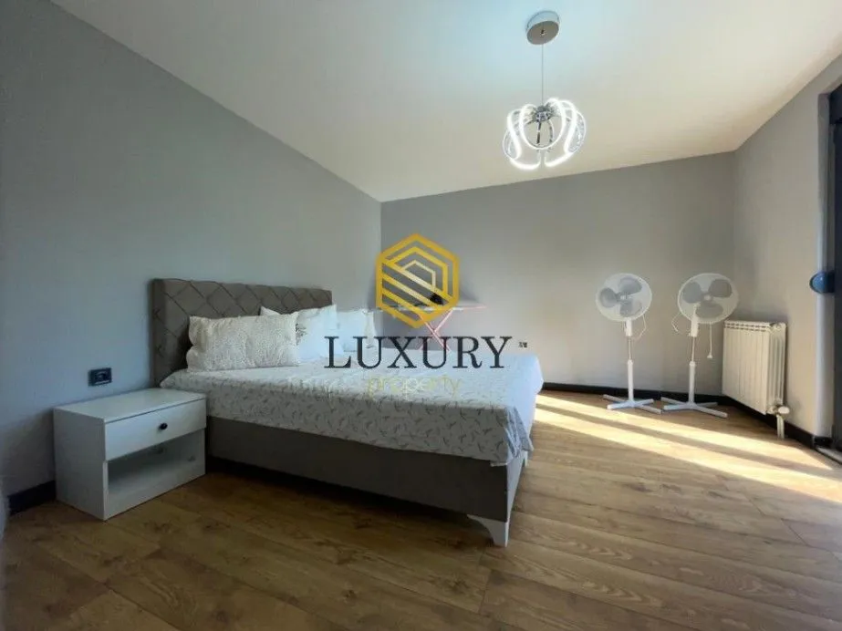 Rent, house, 380m², Zeta, Podgorica
