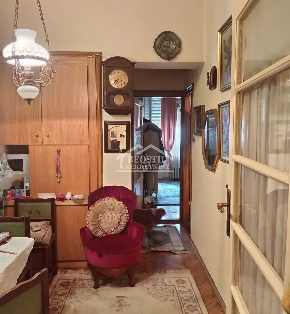 Sale, two bedroom apartment, 39m², Savski Venac, Beograd