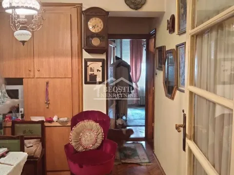 Sale, two bedroom apartment, 39m², Savski Venac, Beograd - image 2