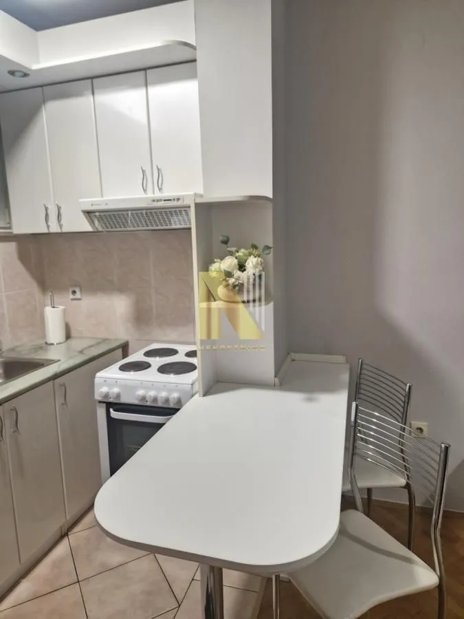 Izdavanje, jednosoban stan, 34m², Grbavica, Novi Sad Sve Podlokacije