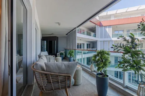 Prodaja, dvosoban stan, 94m², Centar, Budva - image 3