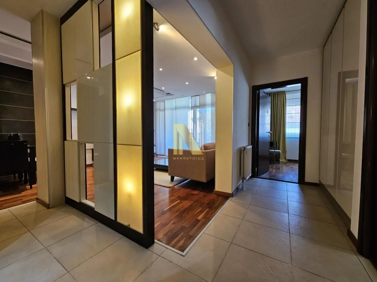 Izdavanje, trosoban stan, 78m², Sajmište, Novi Sad