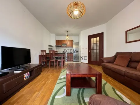 Izdavanje, jednosoban stan, 47m², City Kvart, Podgorica - image 4